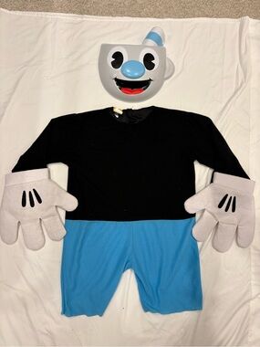 Mugman Costume from Cuphead.  Kids 8-10 VGUC